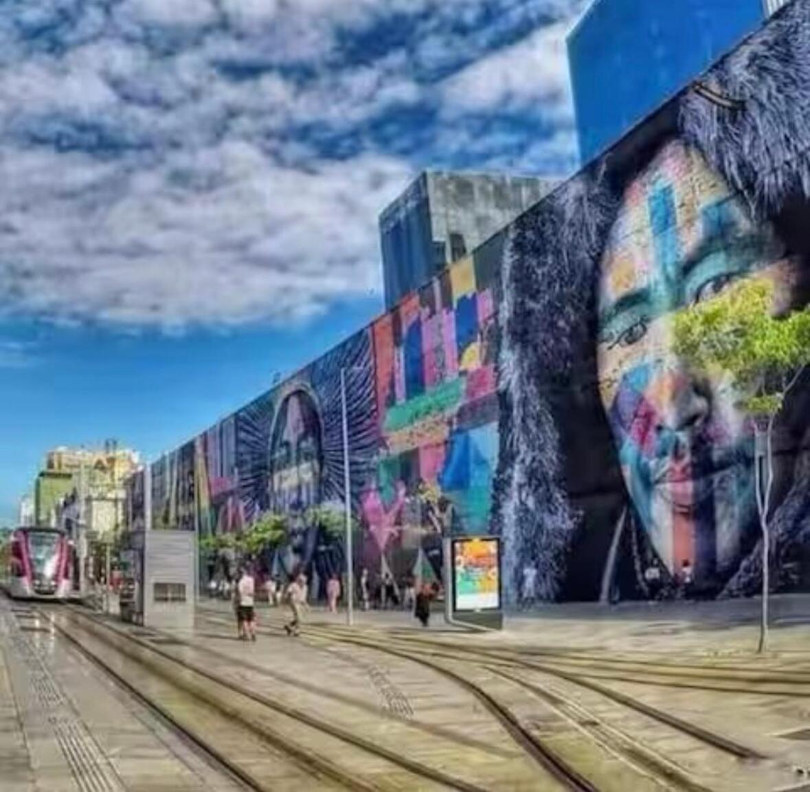 Grande No Rio No Bairro Da Lapa Com Vista Os Arcos Com Vaga De Garagem Perto De Com Portaria 24horas *