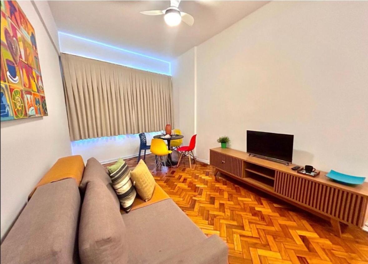 Apartment Grande No Rio No Bairro Da Lapa Com Vista Os Arcos Com Vaga De Garagem Perto De Com Portaria 24horas *